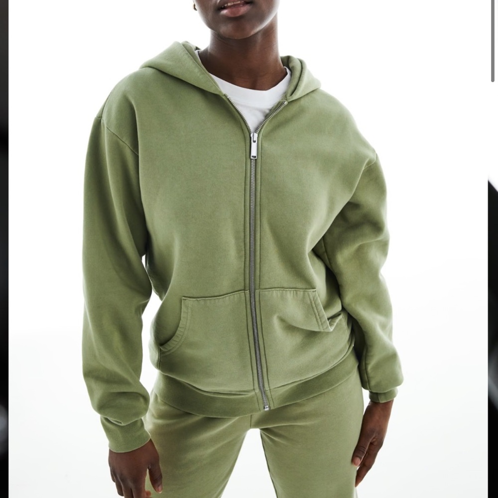 Aritzia Super Puff The Super Fleece Zip-Up Hoodie